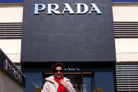 The MALL Outlets and Prada Shopping Tour